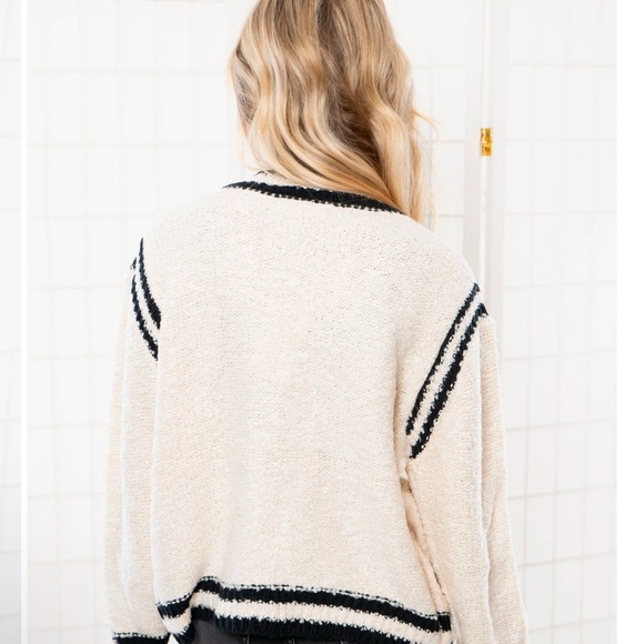 ELEGANT SOFT CREAM AND BLACK FRONT TIE CARDIGAN!!! Gorgeous!!! Size L - Picture 3 of 4